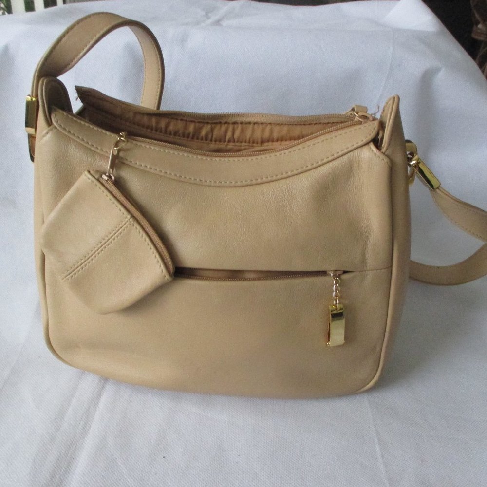 Pretty tan shoulder bag - Excellent Condition!